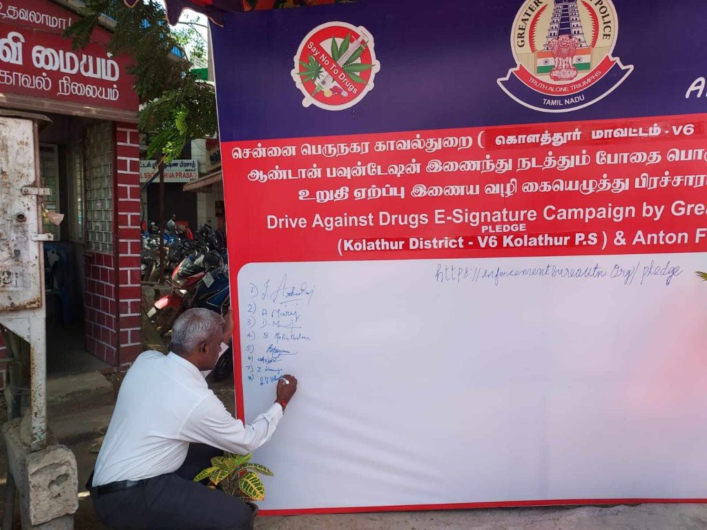 Drug Awareness Signing Campaign 12
